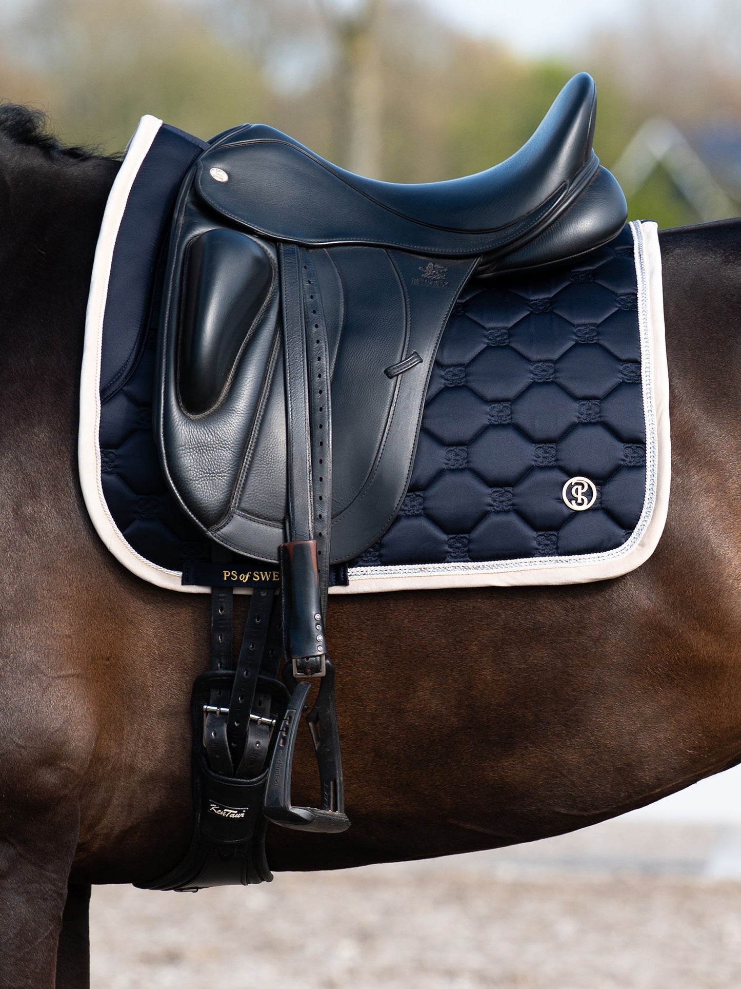 SP Vintage Monogram NAVY, Jump