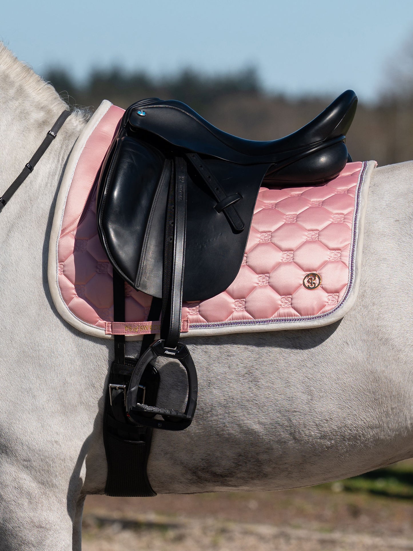 SP Vintage Monogram HORTENSIA PINK, Jump