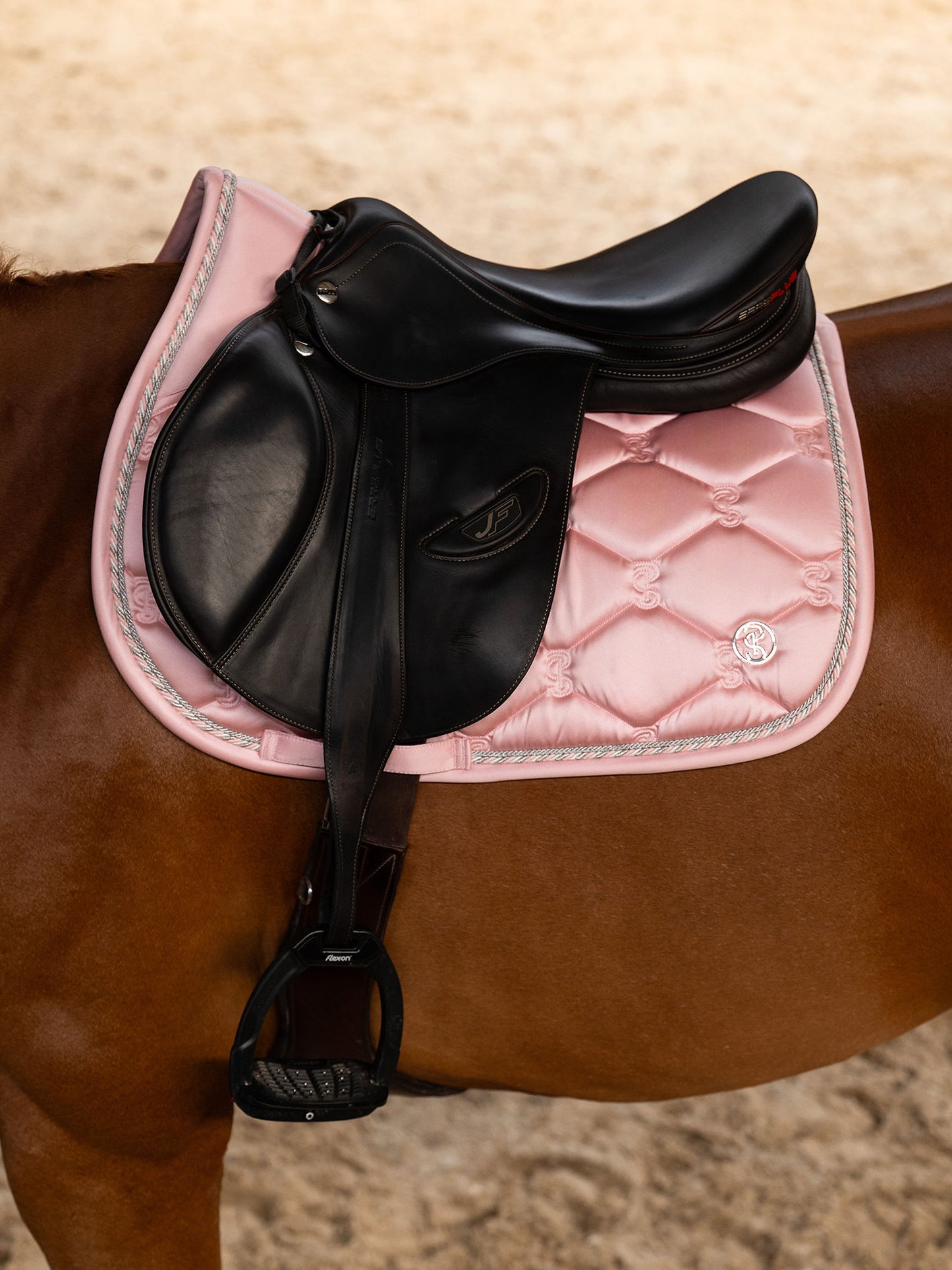 SP Signature HORTENSIA PINK, Jump
