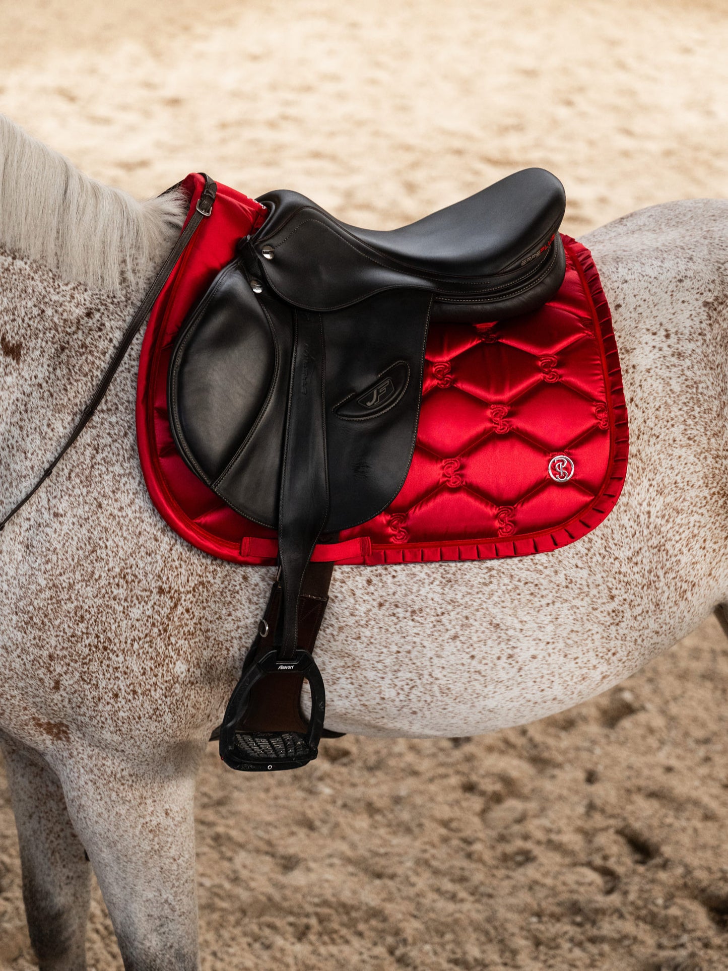 SP Ruffle CRANBERRY RED, Jump