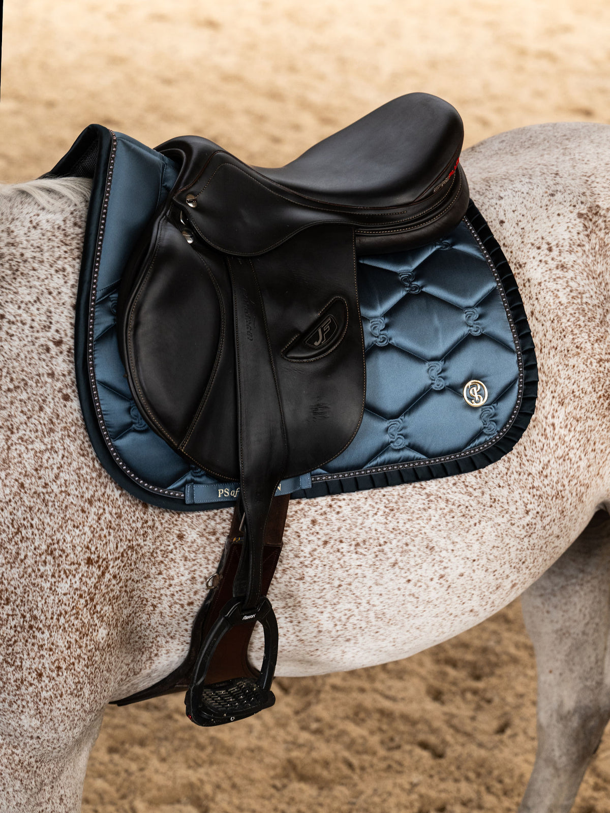 SP Ruffle Pearl SHADOW BLUE, Jump