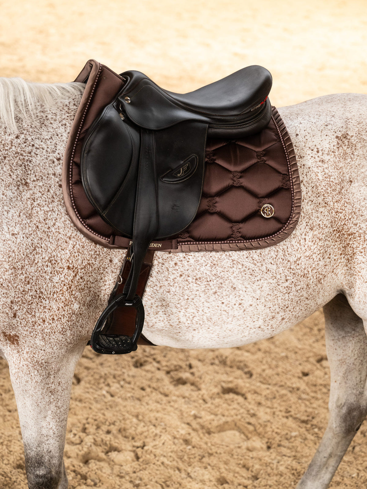 SP Ruffle Pearl EARTH BROWN, Jump