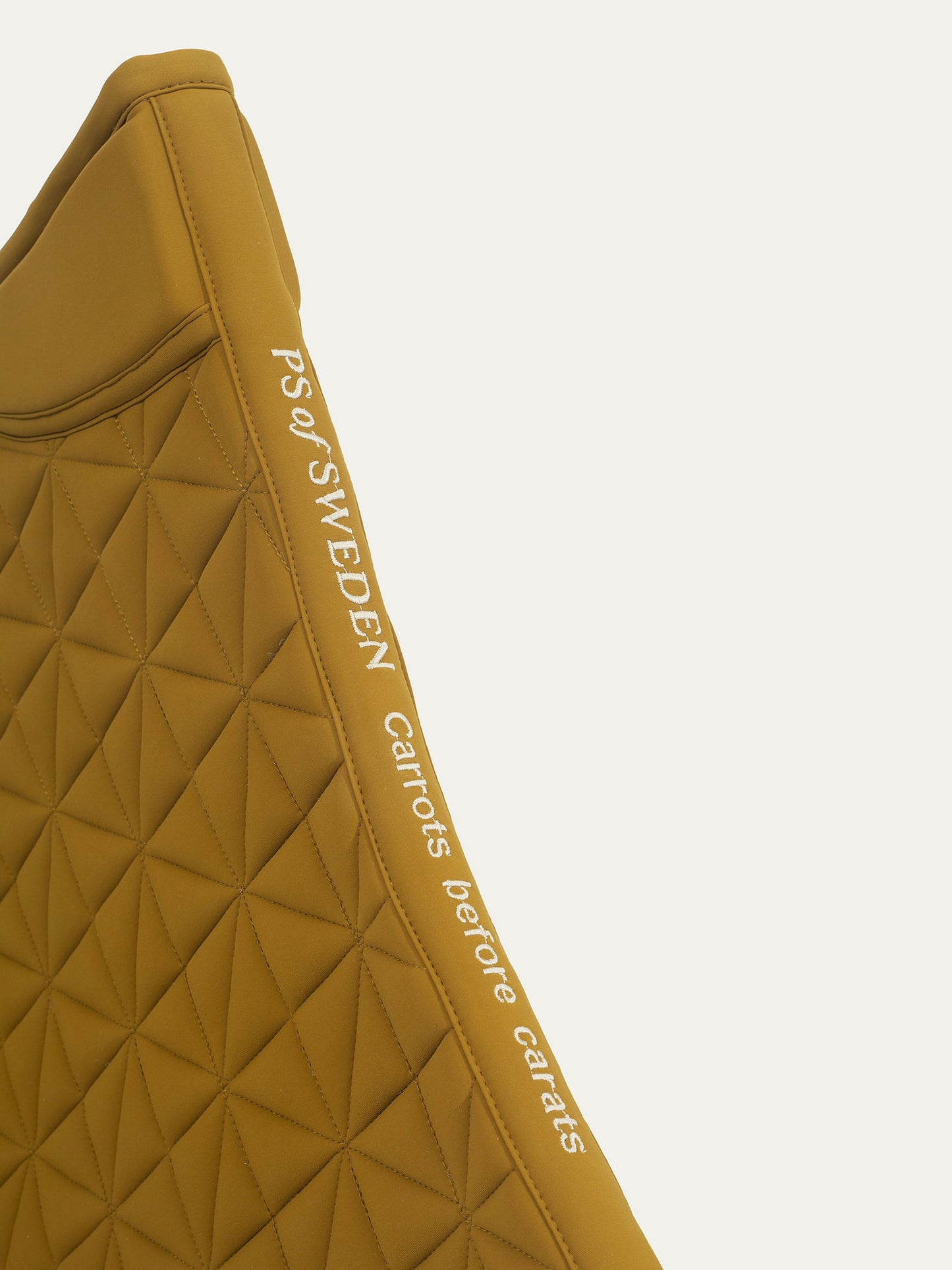 Bundle Diamond Quilt GOLDEN BROWN, Jump